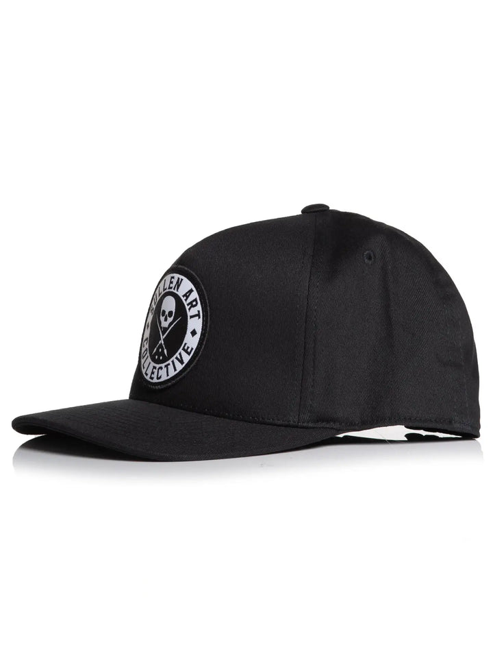 Boh Curved Snapback - Black/White