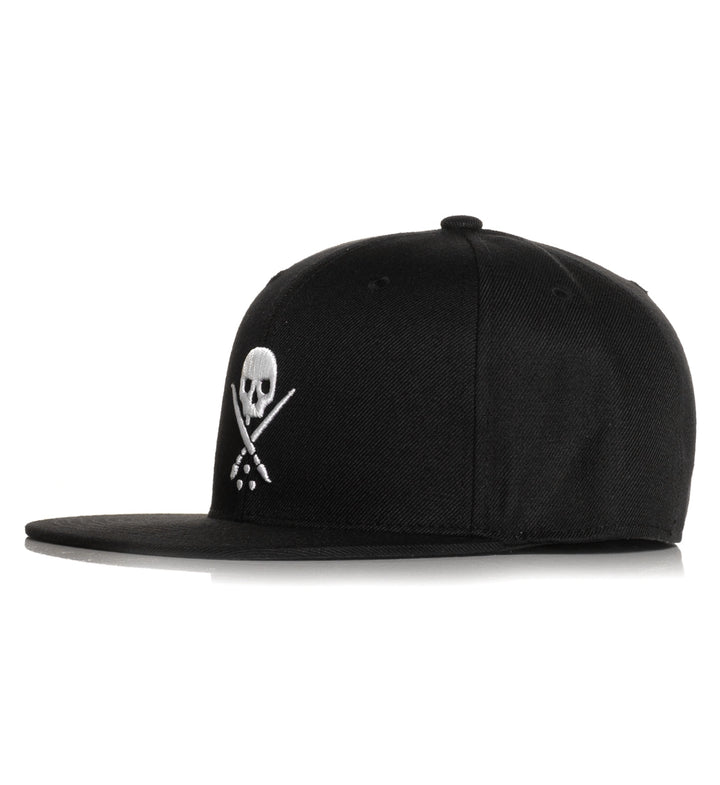 Badge Fitted Hat - Black