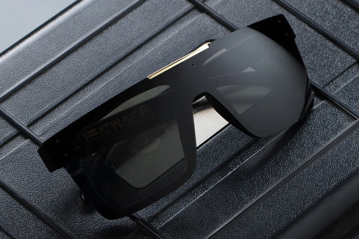 Quatro Sunglasses Black &amp; Gold