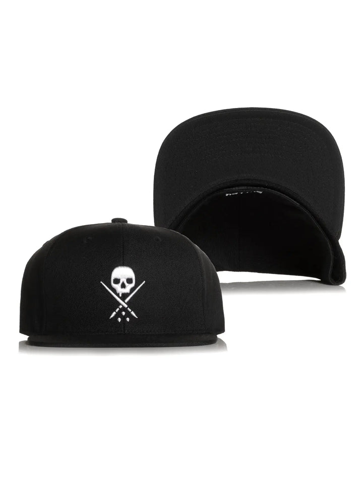 Badge Fitted Hat - Black