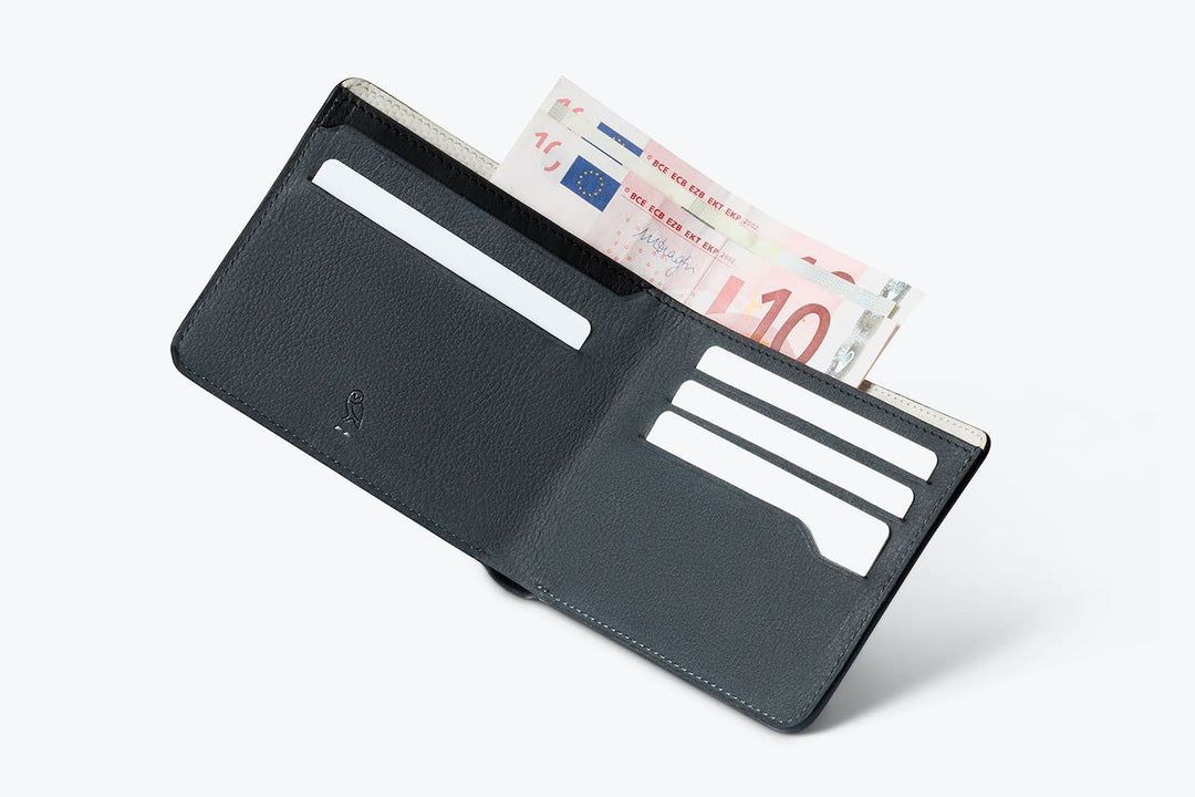 Hide &amp; Seek Premium Edition - Black