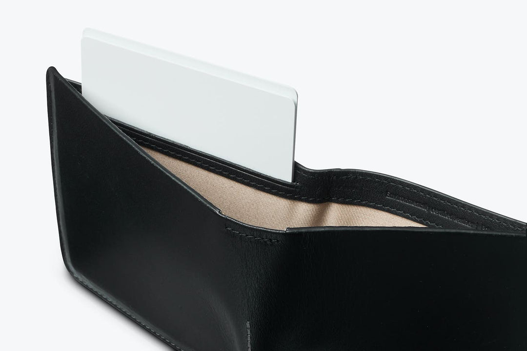 Hide &amp; Seek Premium Edition - Black