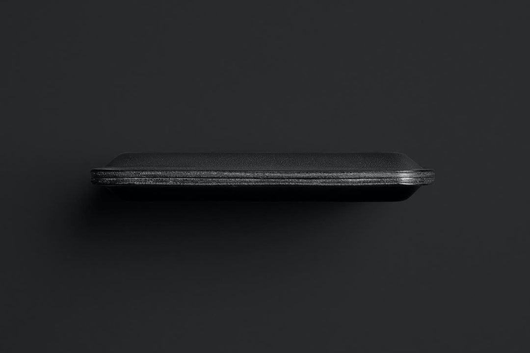 Apex Slim Sleeve - Raven