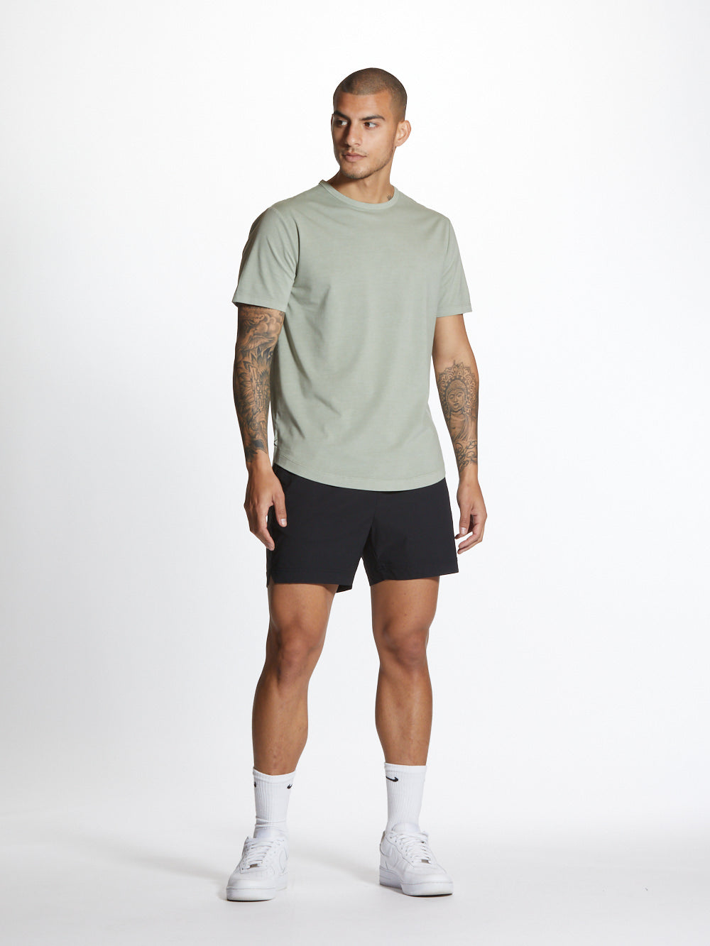 Universal Crew Curve-Hem - Willow Wash