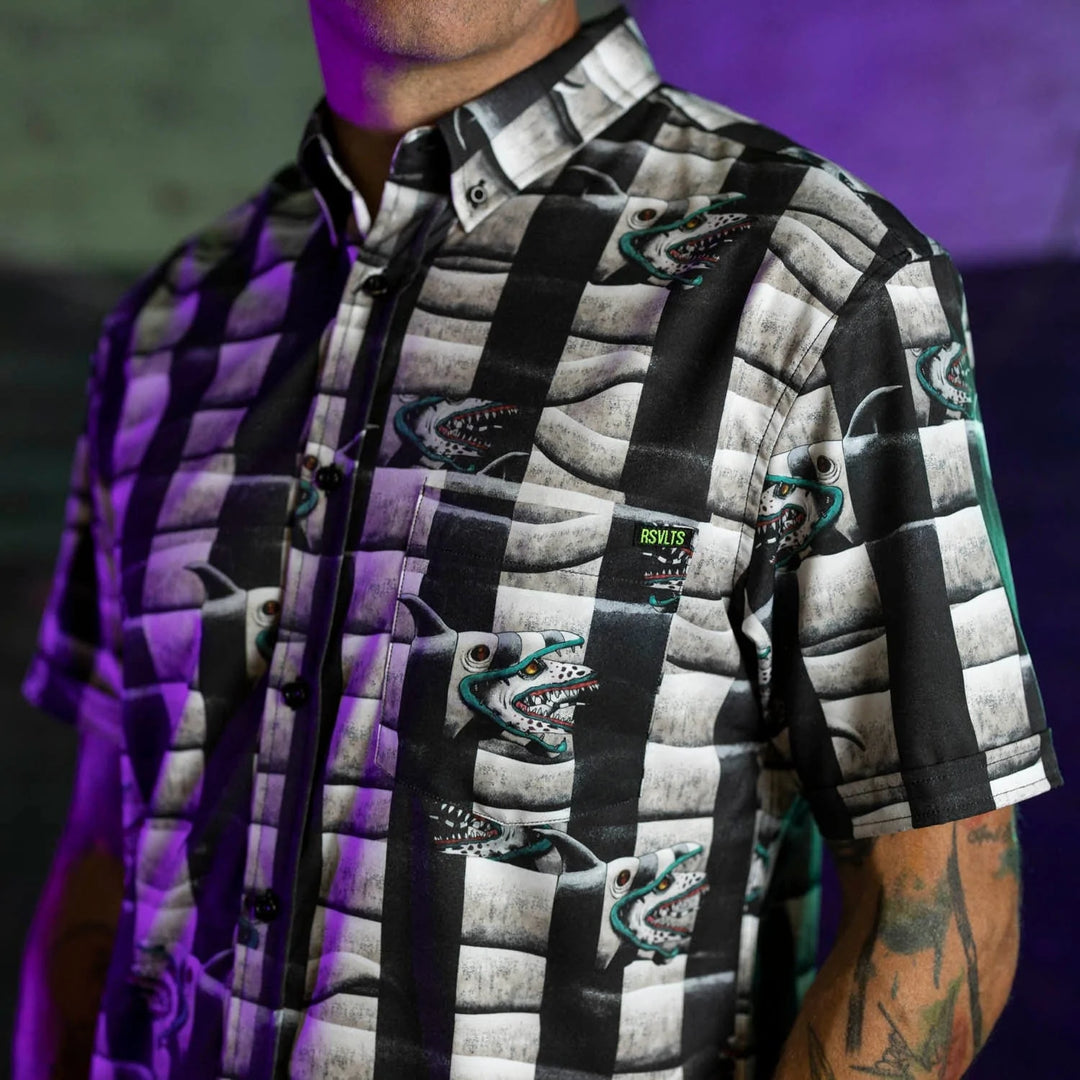 Beetlejuice "Sandworm Stripes" – KUNUFLEX Short Sleeve Shirt